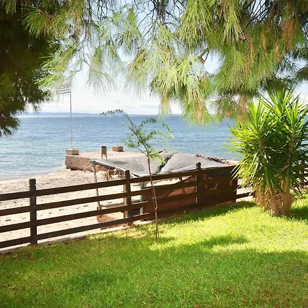 Casa de Férias Barlee Front House, *