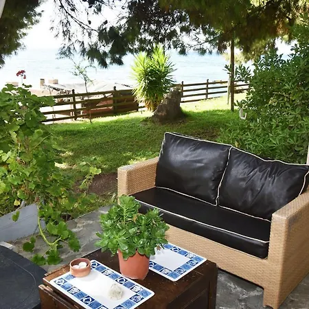 Barlee Front House, * Metamorfosi (Sithonia)