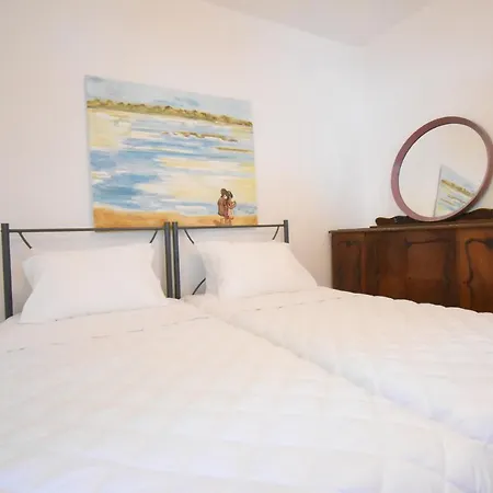 Barlee Front House, * Metamorfosi (Sithonia)